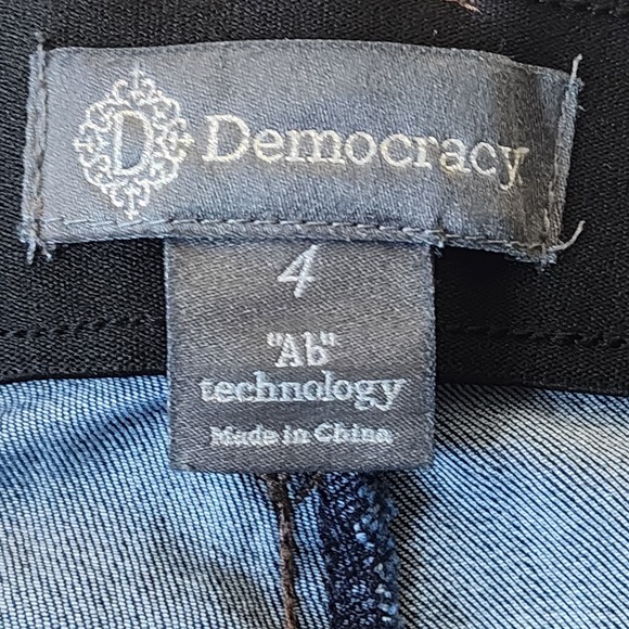Democracy Jeans Womens Size 4 Ab Technology Blue Denim Cut Off Ankle Stretch - Picture 3 of 7